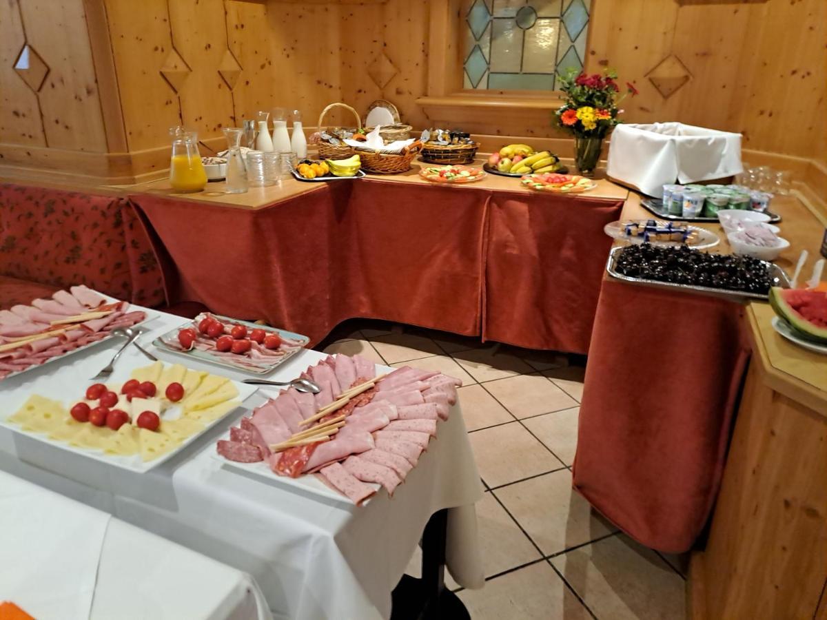 Hotel Ristorante Da Franco Зефельд Екстер'єр фото
